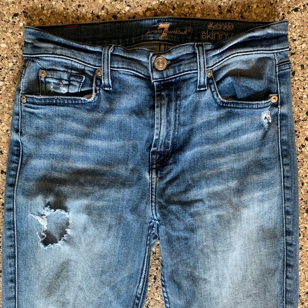 7 for All Mankind Ankle Skinny with Destroy Jeans